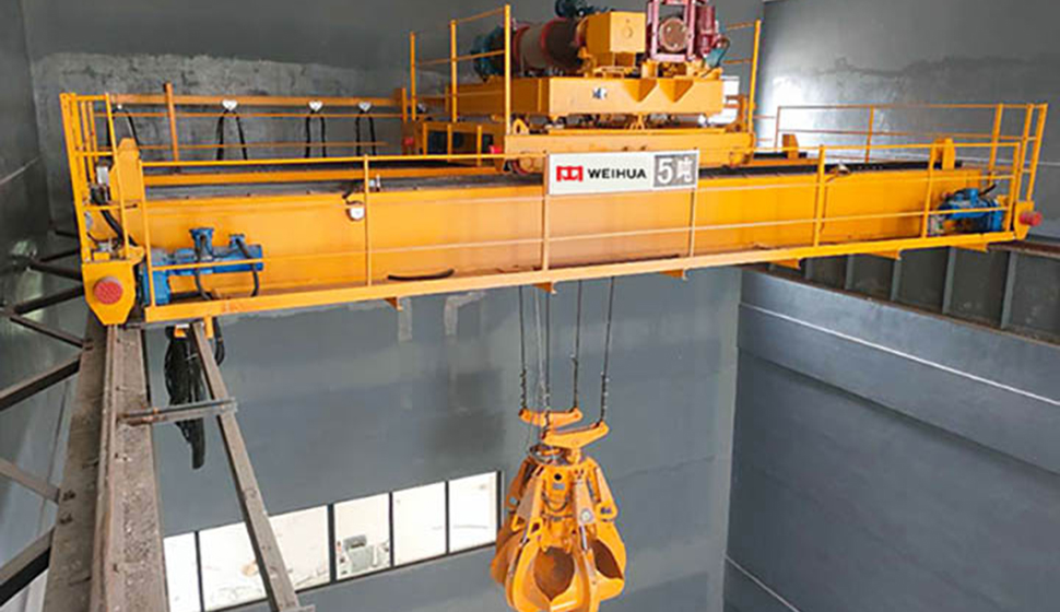 Puente grúa para eliminación de basura