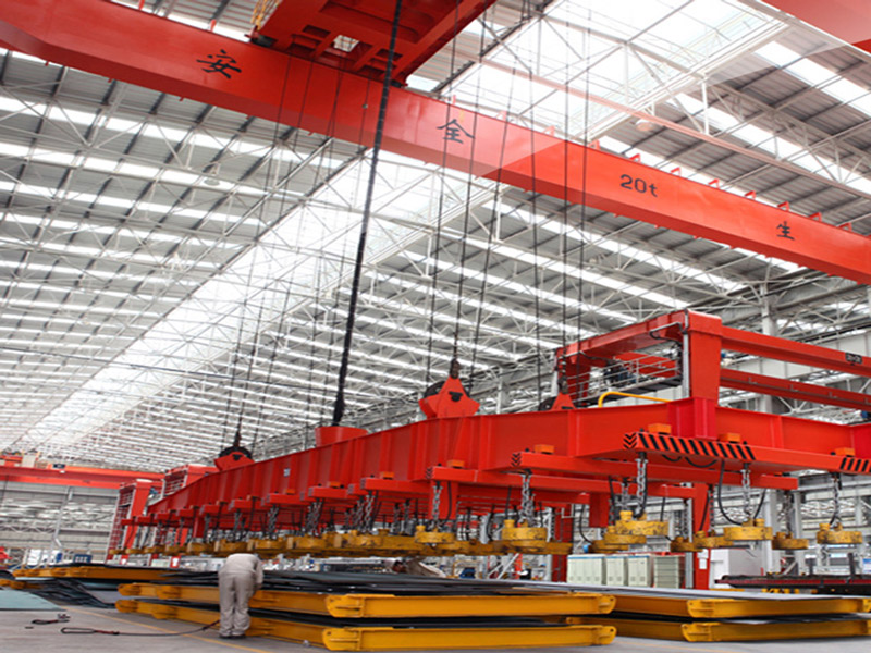 Puente Grúa Electromagnético Para Manipulación de Chatarra de Acero