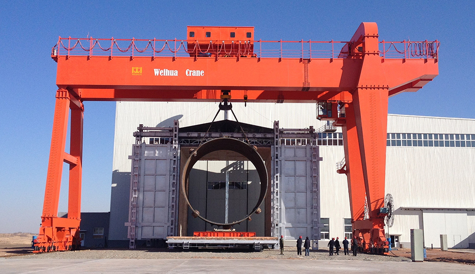 Entregan grúa pórtico de 80 toneladas a Chile