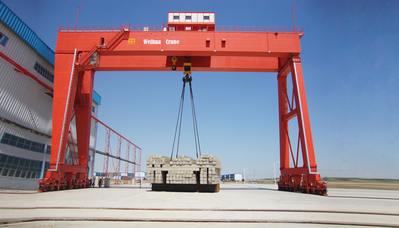 Grúa pórtico industrial en Querétaro