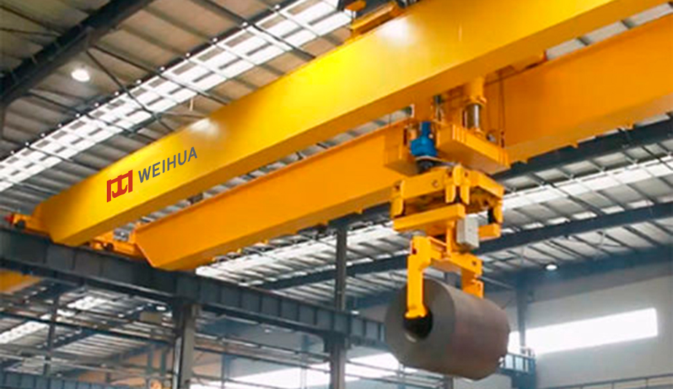 puente grúa con abrazadera