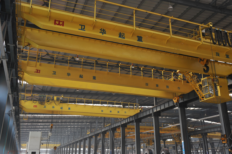 Puente grúa de 130 toneladas