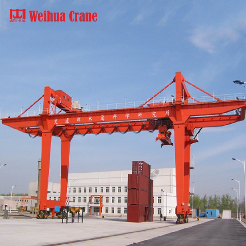 grúas apiladoras de contenedores